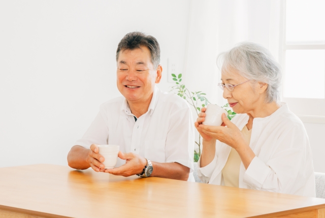 定期的に水を飲む